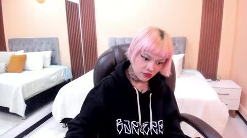 Bela online show from May 2026 01:05:02 PM