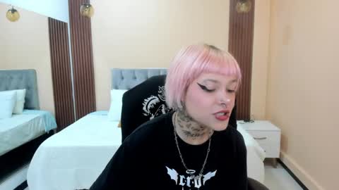Bela online show from May 2026 11:59:01 AM