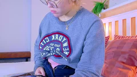 Snapshot of belamiller chatting on October 2025 11:27:02 AM BELA online show from October 2025 11:27:02 AM
