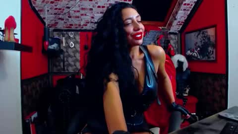Snapshot of belatrixdomme chatting on April 2026 07:16:01 PM BelatrixDomme online show from April 2026 07:16:01 PM