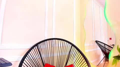 belinda online show from February 2025 07:49:01 PM