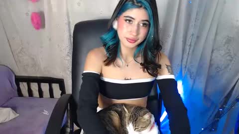 Snapshot of belinda_luna_ chatting on December 2024 01:03:01 AM modelo independiente online show from December 2024 01:03:01 AM