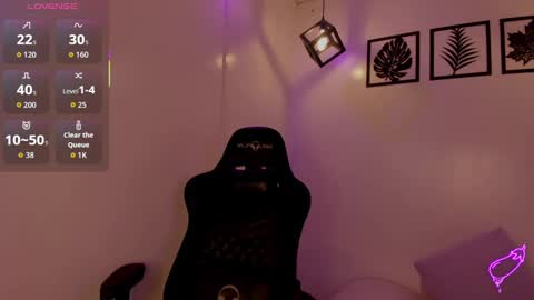 Snapshot of belinda_ws chatting on September 2025 08:30:02 PM Bella online show from September 2025 08:30:02 PM