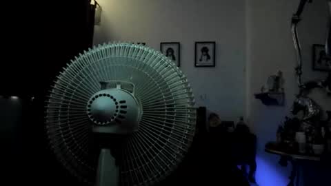 Snapshot of bella_38 chatting on October 2025 08:08:02 PM isabella online show from October 2025 08:08:02 PM