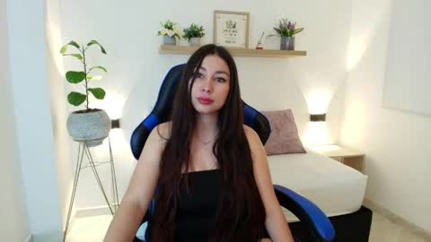 Snapshot of bella_99x chatting on April 2026 11:25:02 AM Bel 3 online show from April 2026 11:25:02 AM