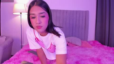 bella_blossom_ online show from June 2026 11:49:02 AM