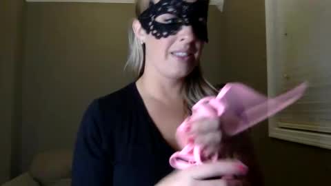 Snapshot of bella_bradford chatting on March 2025 02:17:01 AM Bella Bradford online show from March 2025 02:17:01 AM