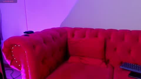 Snapshot of bella_corbin chatting on June 2026 12:32:02 AM Bella Corbin online show from June 2026 12:32:02 AM