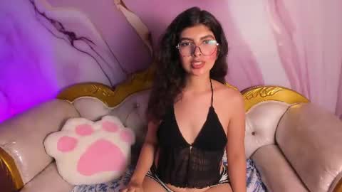 B  E  L  L  A  online show from July 2026 07:24:01 PM