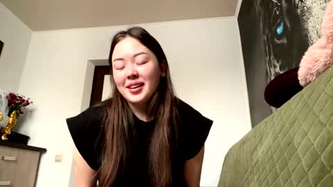 Hanna here Welcome  online show from February 2026 03:26:02 AM