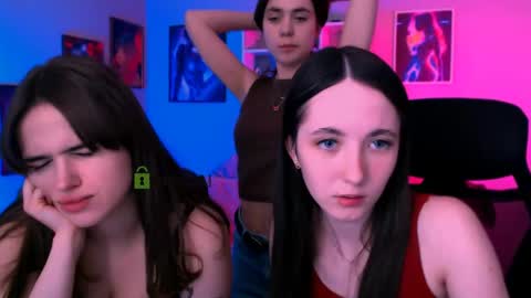 Bella online show from May 2026 02:45:01 PM