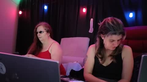 Bella James online show from September 2025 04:54:01 PM