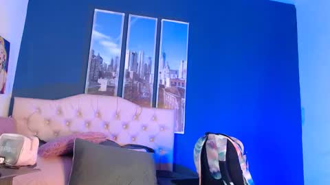 Snapshot of bella_lr chatting on May 2026 02:00:01 PM Valentina online show from May 2026 02:00:01 PM
