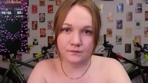 Bella online show from November 2025 04:09:02 PM