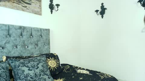 Bella online show from April 2026 01:06:02 AM