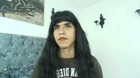 Snapshot of bella_poisonous chatting on June 2026 01:14:01 AM Bella online show from June 2026 01:14:01 AM