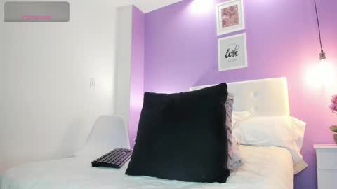 Bella Ponce  online show from January 2025 05:29:02 PM