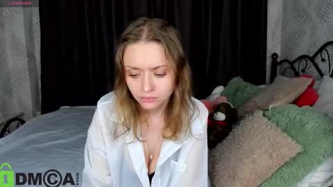 Linda Bella online show from September 2025 11:50:01 PM