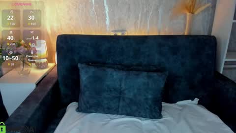 Linda Bella online show from June 2026 12:33:01 AM