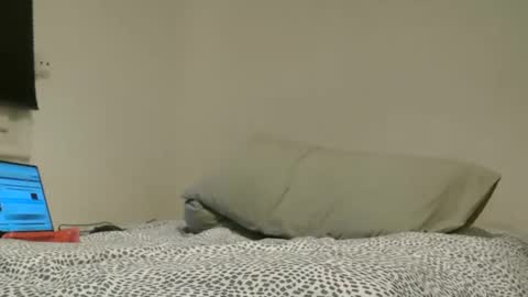 Snapshot of bella_sexy_feet chatting on February 2025 08:13:02 PM bella_sexy_feet online show from February 2025 08:13:02 PM