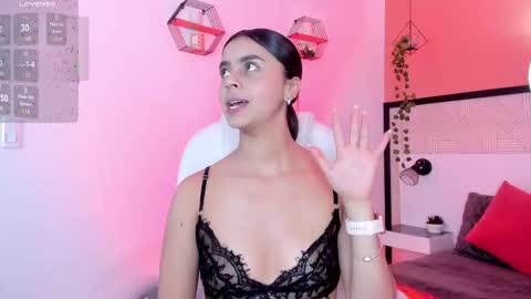 BELLA online show from February 2026 07:57:02 PM