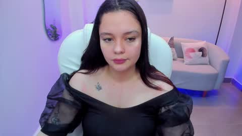  Bella Hadid  online show from March 2025 02:00:01 PM