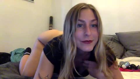 Bella online show from January 2025 09:39:02 PM