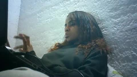 Bella online show from December 2024 06:26:01 PM