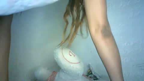 Bella online show from December 2024 11:35:02 PM