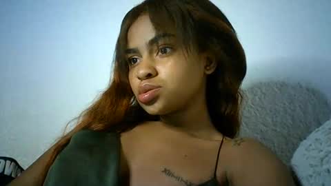 Bella online show from December 2024 10:10:02 AM