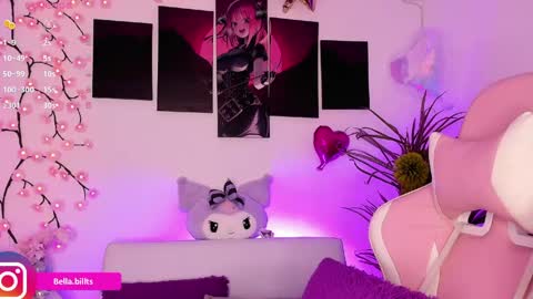 Bella online show from April 2026 07:58:01 PM