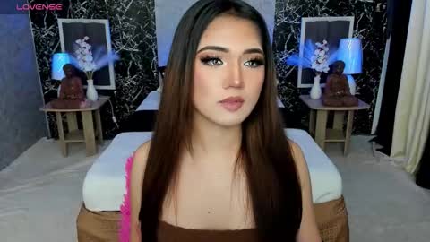 Snapshot of bellabrown_19xxx chatting on September 2025 08:51:02 AM Bella online show from September 2025 08:51:02 AM