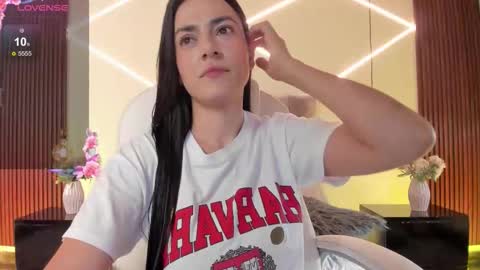 Bella Clair online show from January 2026 01:59:01 PM