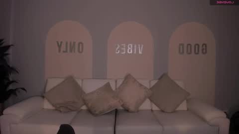 Snapshot of bellaconnor_ chatting on November 2025 03:45:01 AM Bella online show from November 2025 03:45:01 AM