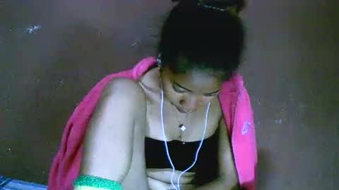 bellaena online show from November 2025 01:55:02 AM