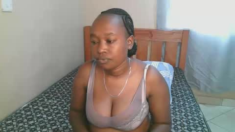 Bella online show from October 2025 11:58:02 AM