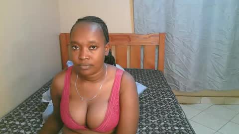 Bella online show from October 2025 03:24:02 PM