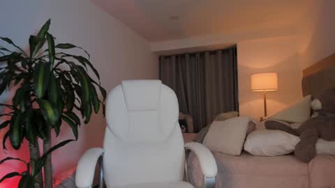 Bella Mia online show from January 2025 03:47:02 AM