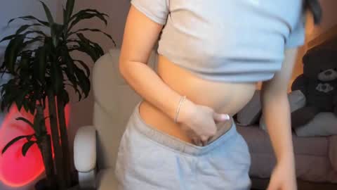 Bella Mia online show from February 2025 11:59:02 PM