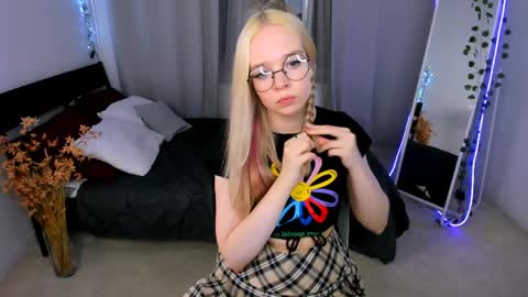 Bella online show from March 2026 12:16:01 PM