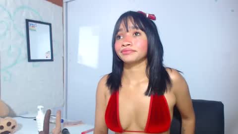 Snapshot of bellamy_sweet chatting on January 2025 05:13:01 AM bellamy online show from January 2025 05:13:01 AM