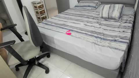 Bella  Angelycal online show from January 2025 10:11:02 PM