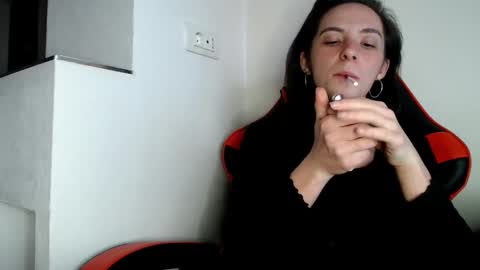 bellaqueen0701 online show from February 2025 05:56:02 AM