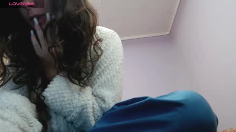 bellaqueen0701 online show from September 2025 04:03:02 AM