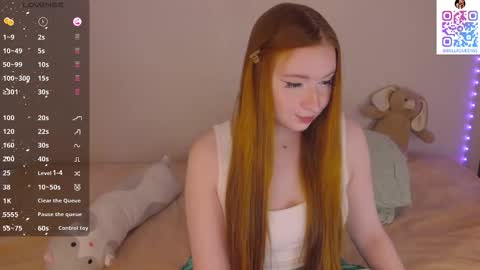 Snapshot of bellaqueenss chatting on September 2025 10:27:01 AM Bella online show from September 2025 10:27:01 AM