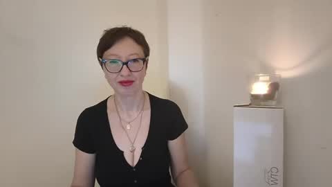 Emma online show from June 2026 07:03:02 PM