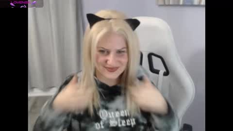 Starr40 online show from October 2025 01:08:02 AM