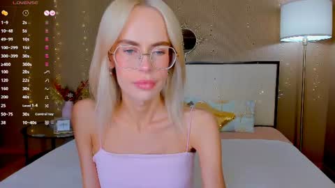 Bella online show from June 2026 01:17:02 AM