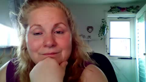 Snapshot of bellavoca chatting on July 2026 10:43:01 AM Bellavoca online show from July 2026 10:43:01 AM