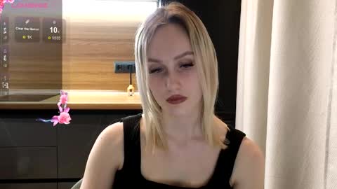 Snapshot of belle_vill chatting on April 2026 06:30:02 PM Belle online show from April 2026 06:30:02 PM